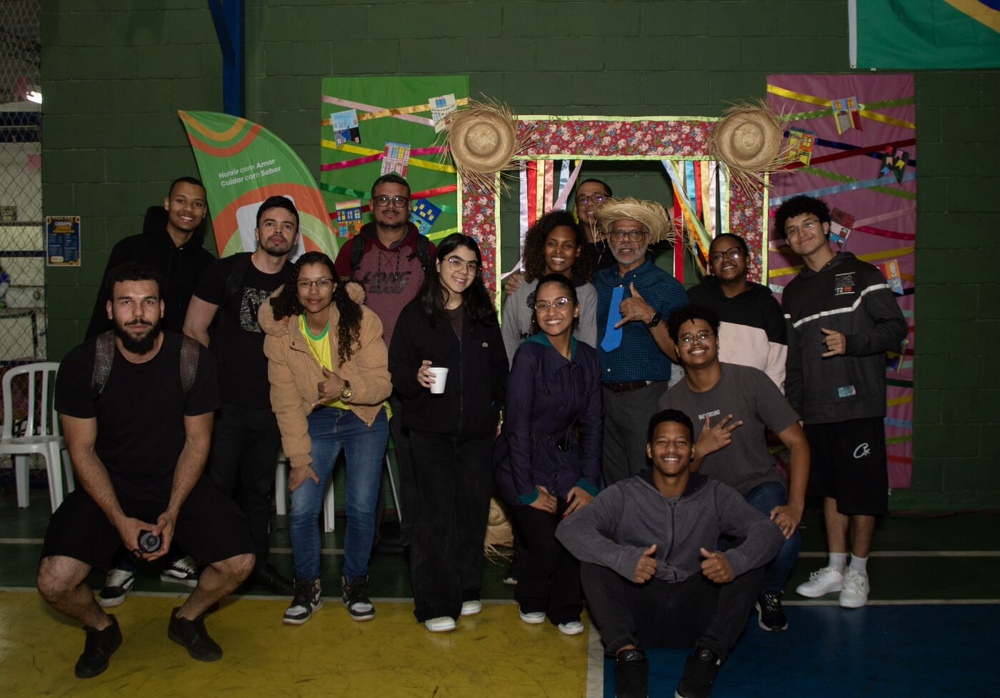 Equipe reunida durante a Festa Junina